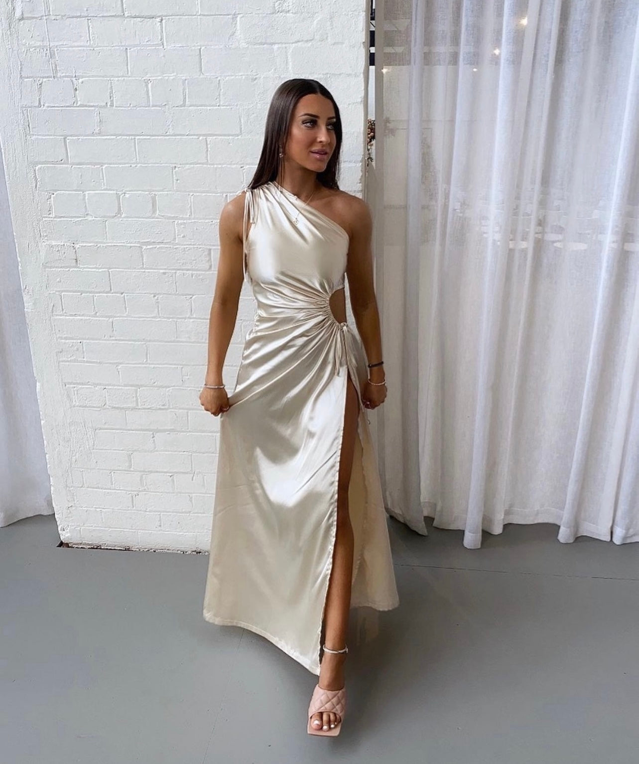 Nour Ocean Pearl Dress (14) - Sonya Moda